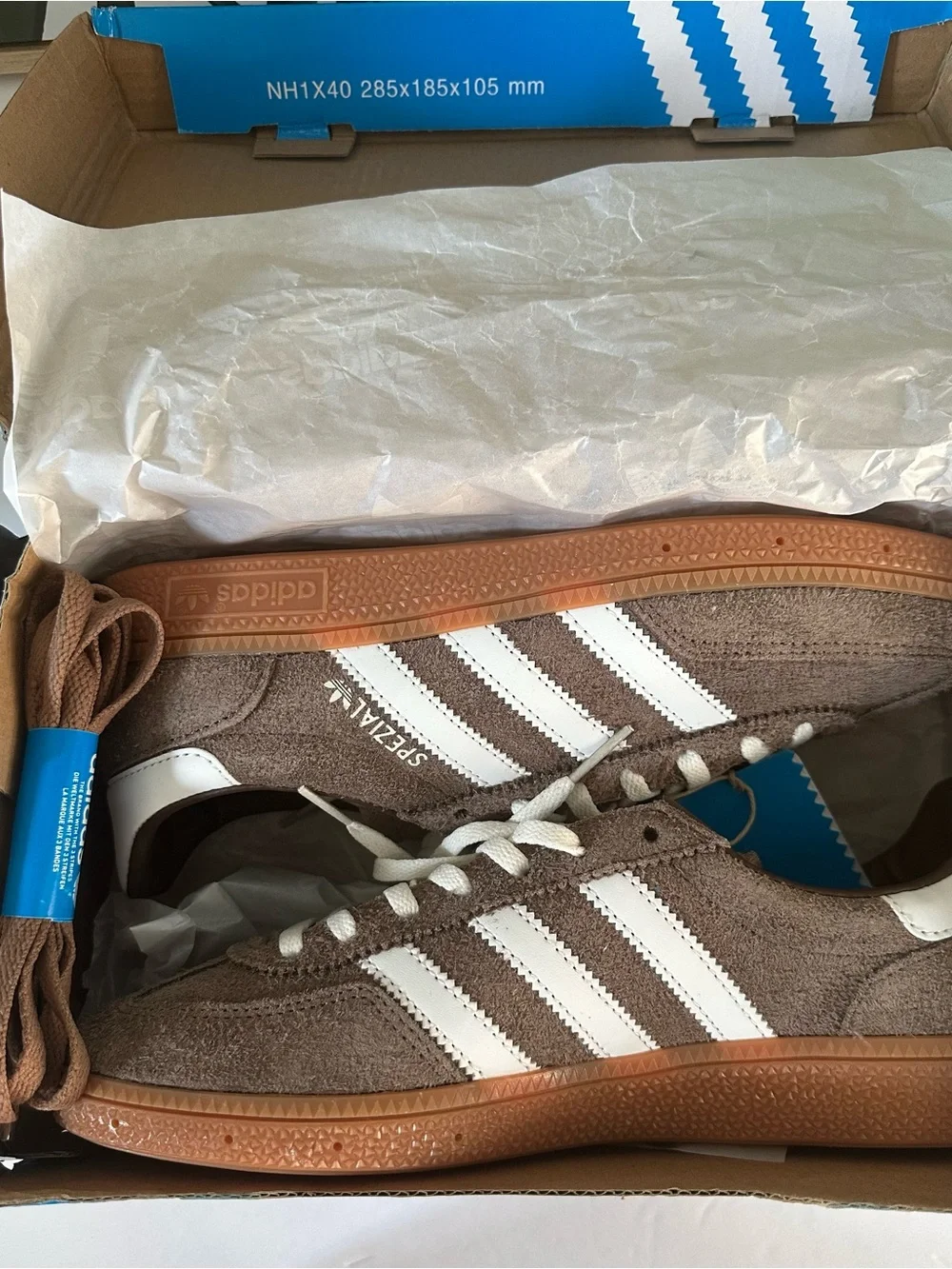 NWT- ADIDAS HANDBALL SPEZIAL SNEAKERS - Picture 3 of 10